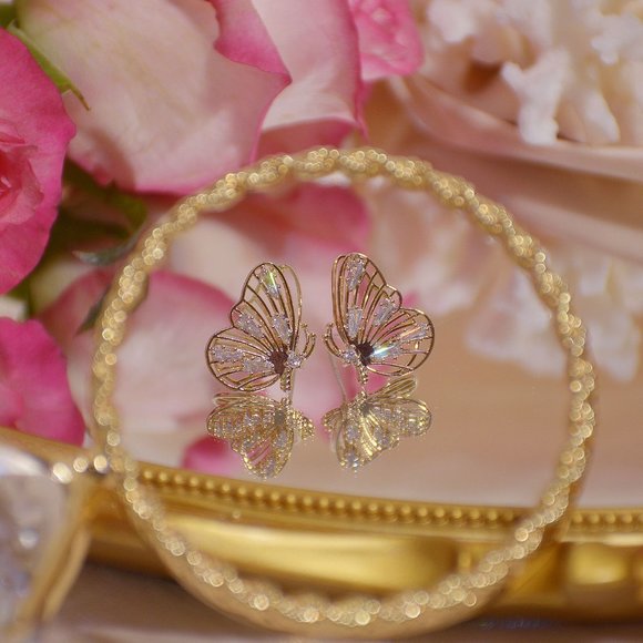 NEW 14K Gold Plated Diamond Butterfly Earrings - Picture 3 of 13